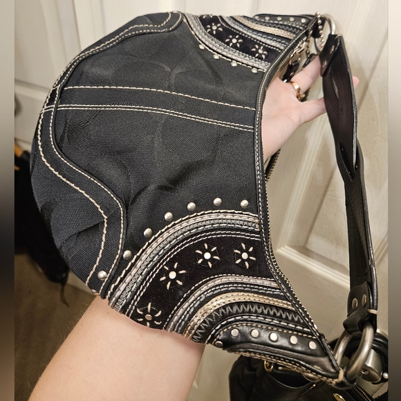 Coach limited edition black soho jacquard studded grommet hobo handbag purse - Picture 2 of 15